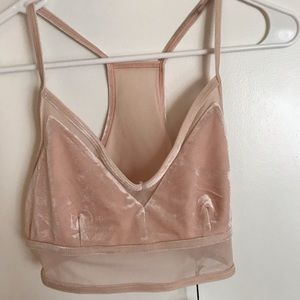 BRAND NEW Alo Yoga sports bra